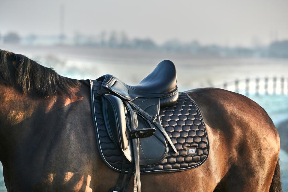HG Kora saddle pad