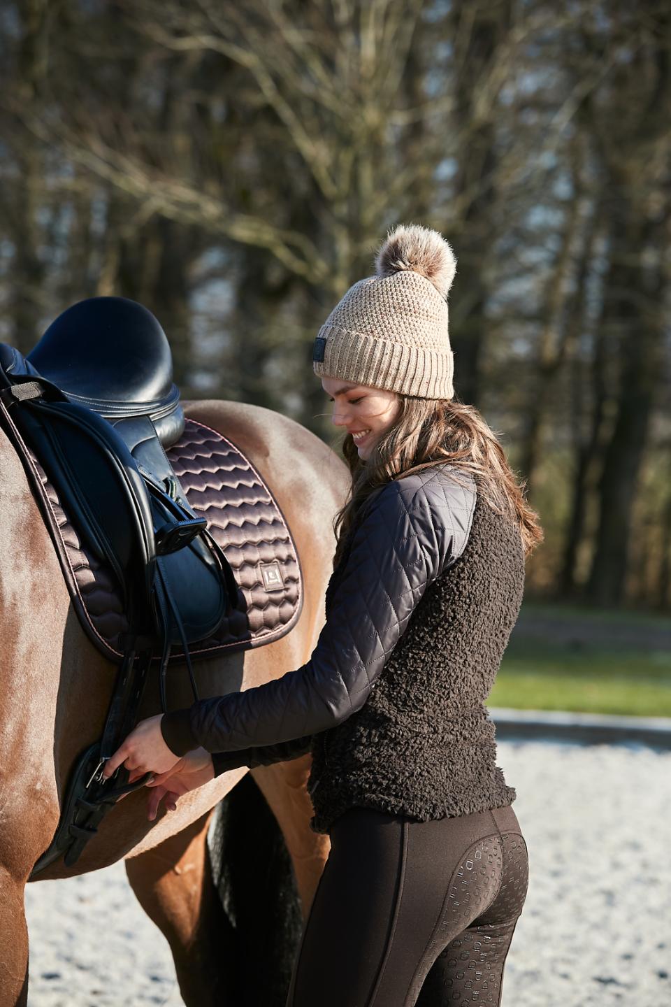 HG Kora saddle pad
