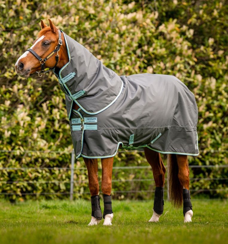 Amigo® Hero Ripstop Plus Turnout (200g Medium), 110 cm (5'3")