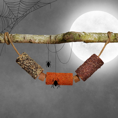 Spooky control - Herbal wooden chew toy for horses