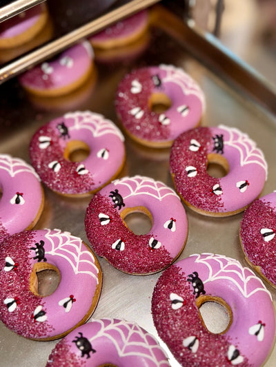 HALLOWEEN - Limited Edition Icing Donuts I Set of 2 decorated horse cookies in donut shape
