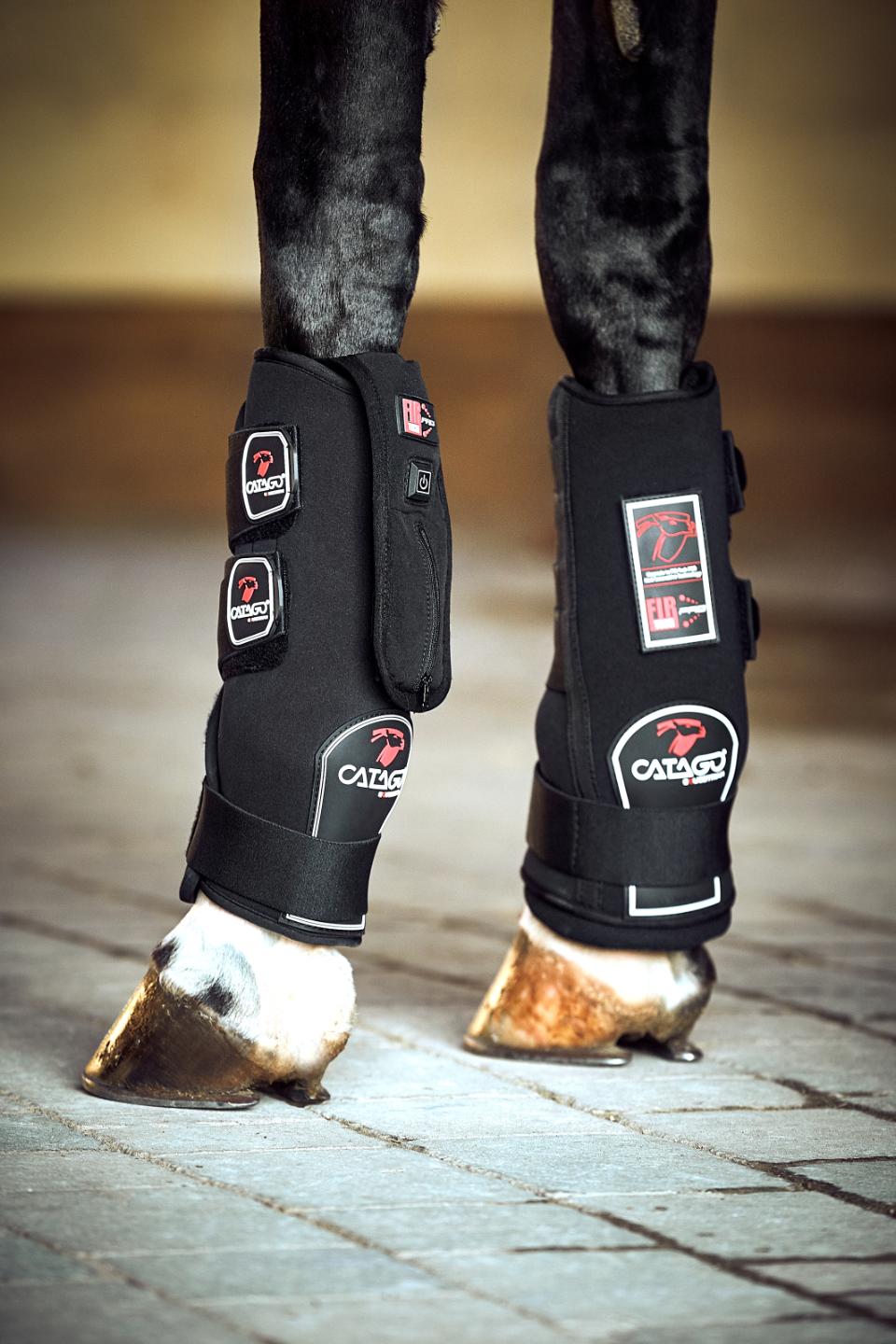 CATAGO FIR-Tech Stable boots (LED liner to be bought seperately)