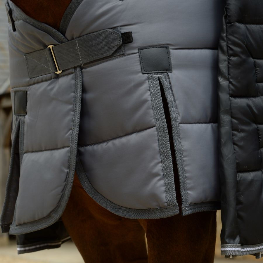 WEATHERBEETA COMFITEC LINER MEDIUM/LITE - Three Horses SIA